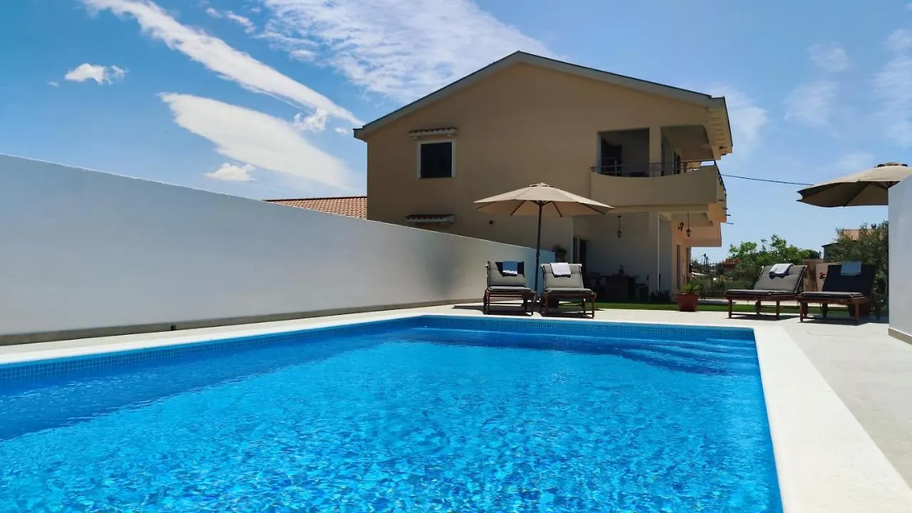 Apartment Villa Slavija Brisevo 0*,