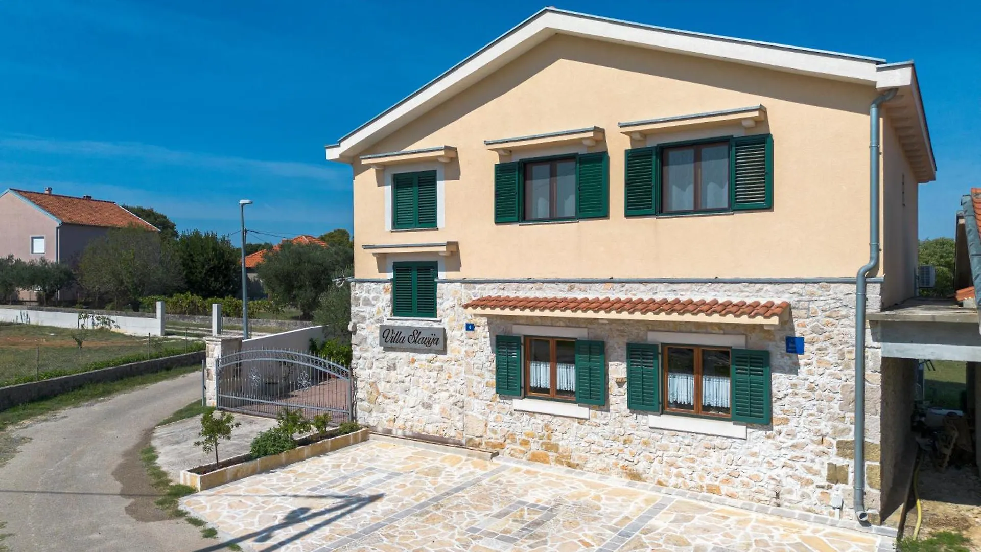 Apartment Villa Slavija Brisevo Croatia